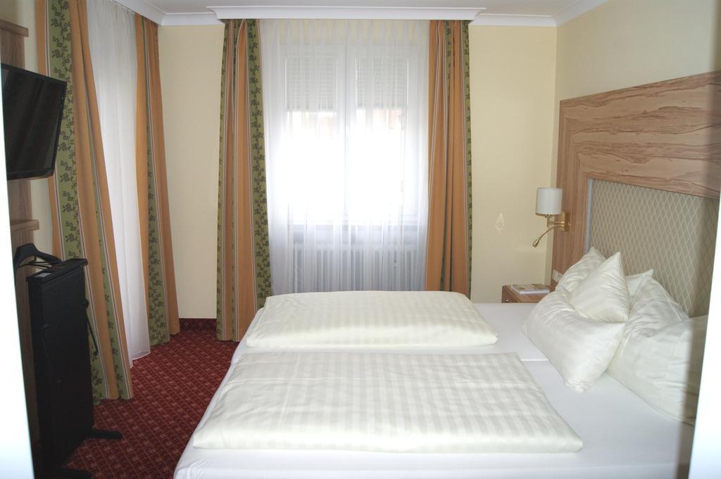 Kurhotel Kaiser Trajan Bad Gögging Kamer foto