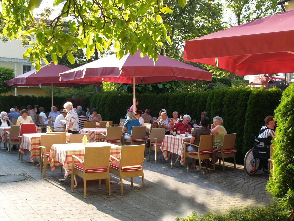 Kurhotel Kaiser Trajan Bad Gögging Buitenkant foto