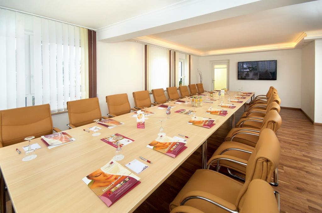 Kurhotel Kaiser Trajan Bad Gögging Buitenkant foto