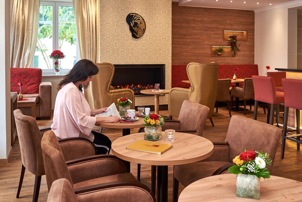 Kurhotel Kaiser Trajan Bad Gögging Buitenkant foto