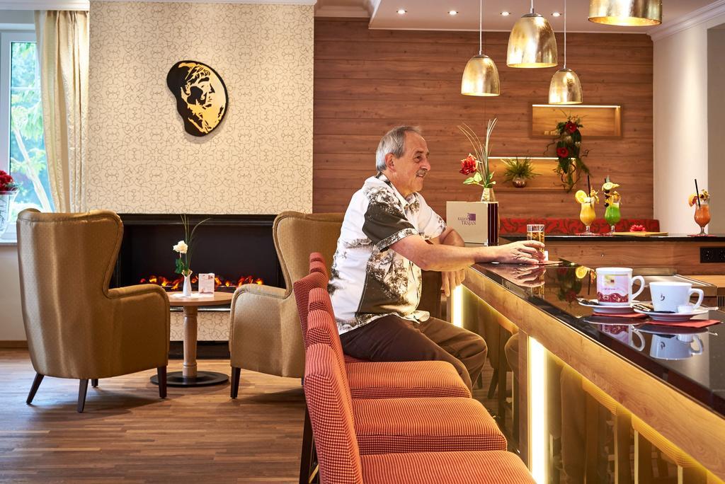 Kurhotel Kaiser Trajan Bad Gögging Buitenkant foto